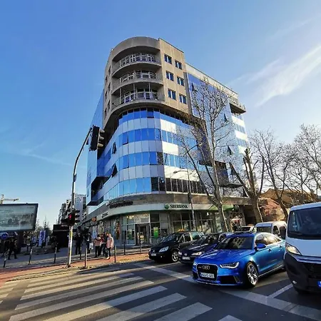 Panorama Apartment *